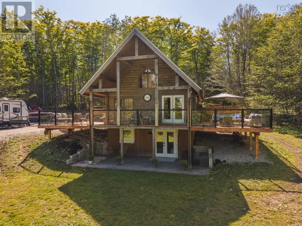 575 Golden Forest Road, North Kemptville
