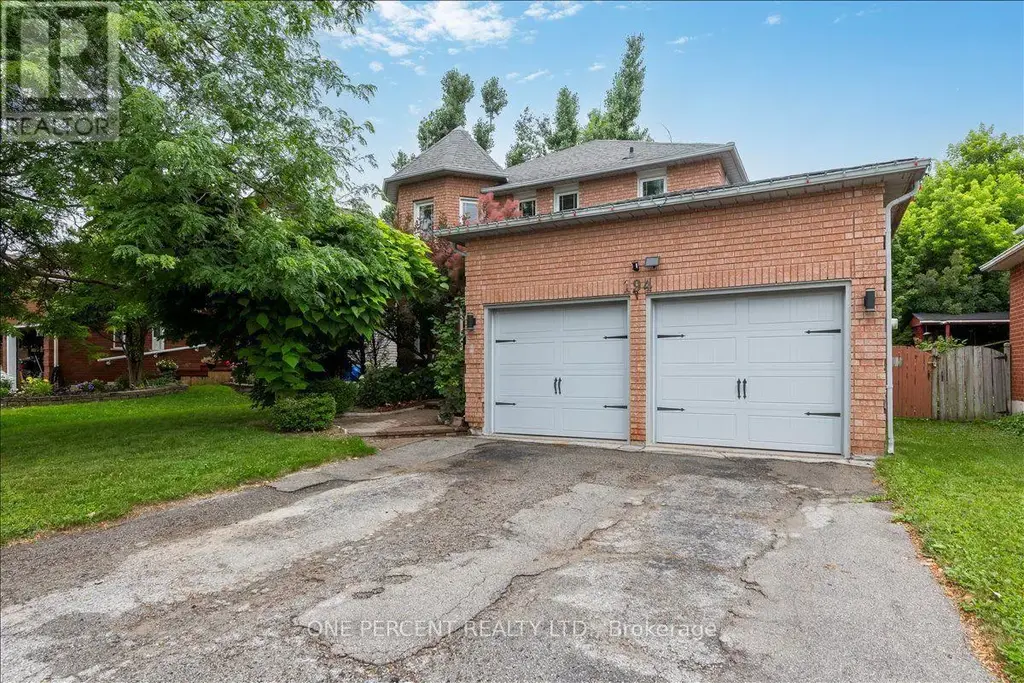 194 Livingstone Street W, Barrie (West Bayfield)