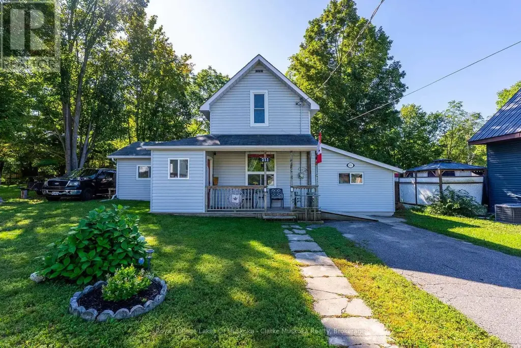 251 James Street W, Gravenhurst (Muskoka (S))