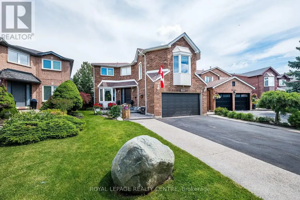 3211 Dovetail Mews, Mississauga (Erin Mills)
