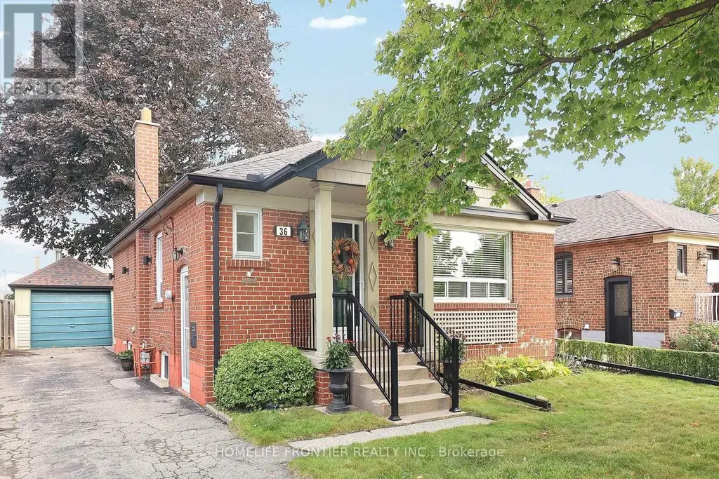 36 Silvercrest Avenue, Toronto (Alderwood)