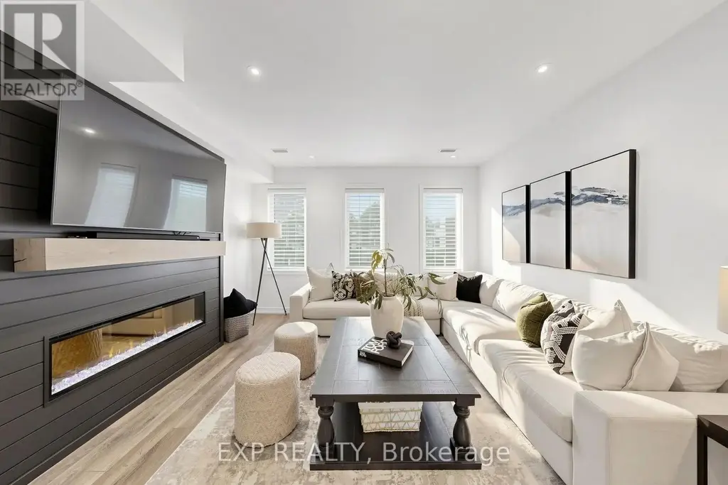 75 Cornell Centre Boulevard, Markham (Cornell)