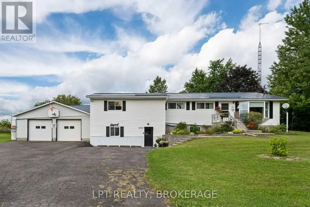 Exterior view of 6087 County Road 2 Road, Loyalist (Lennox and Addington - South)