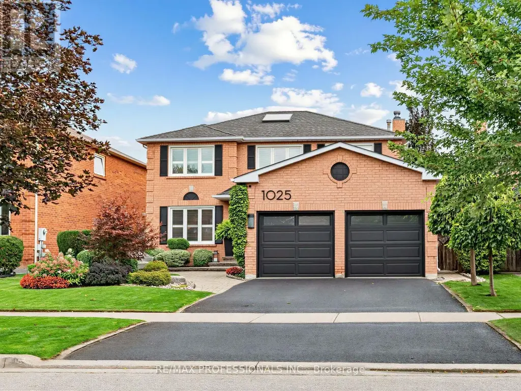 1025 Moorelands Crescent, Pickering (Rosebank)