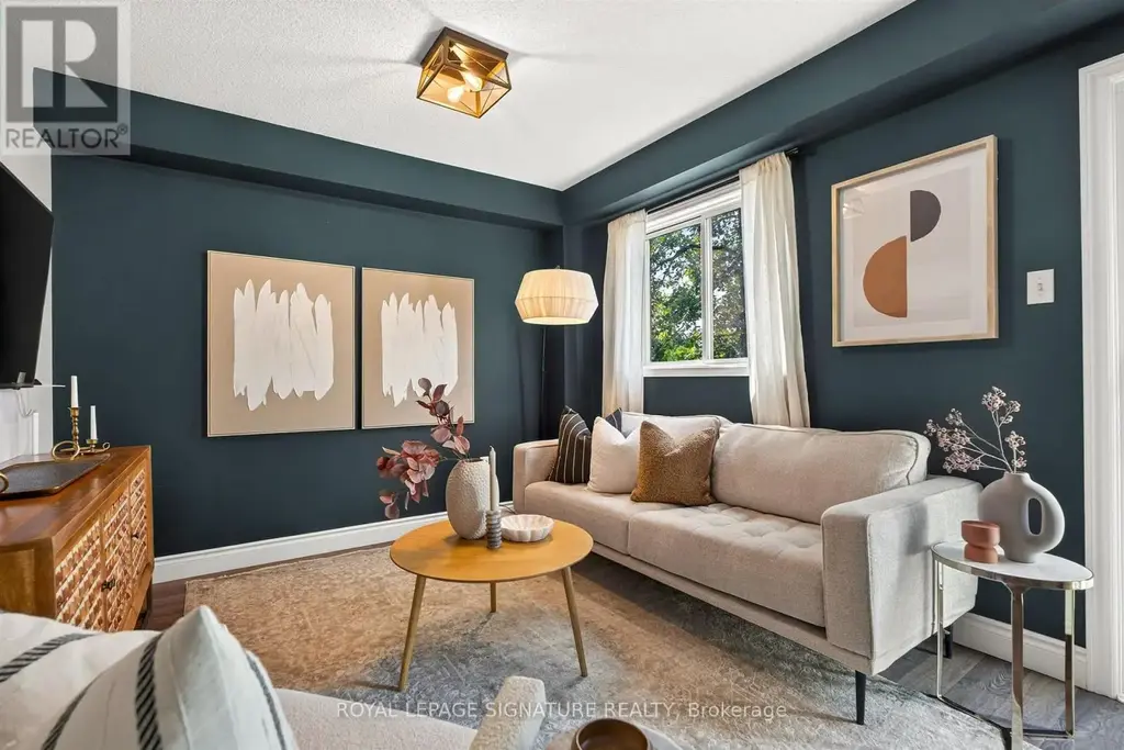 1373 Treeland Street, Burlington (Freeman)