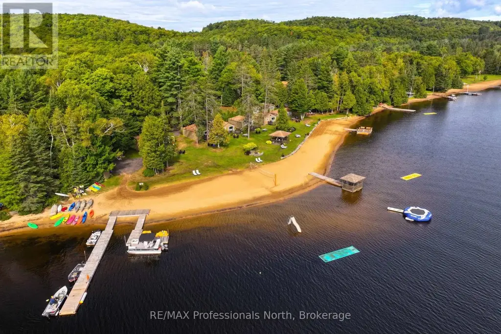 1050 Oxtongue Lake Road, Algonquin Highlands (McClintock)