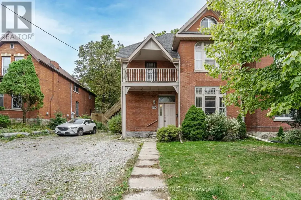 Upper Loft - 267 Aberdeen Avenue, Hamilton (Kirkendall)
