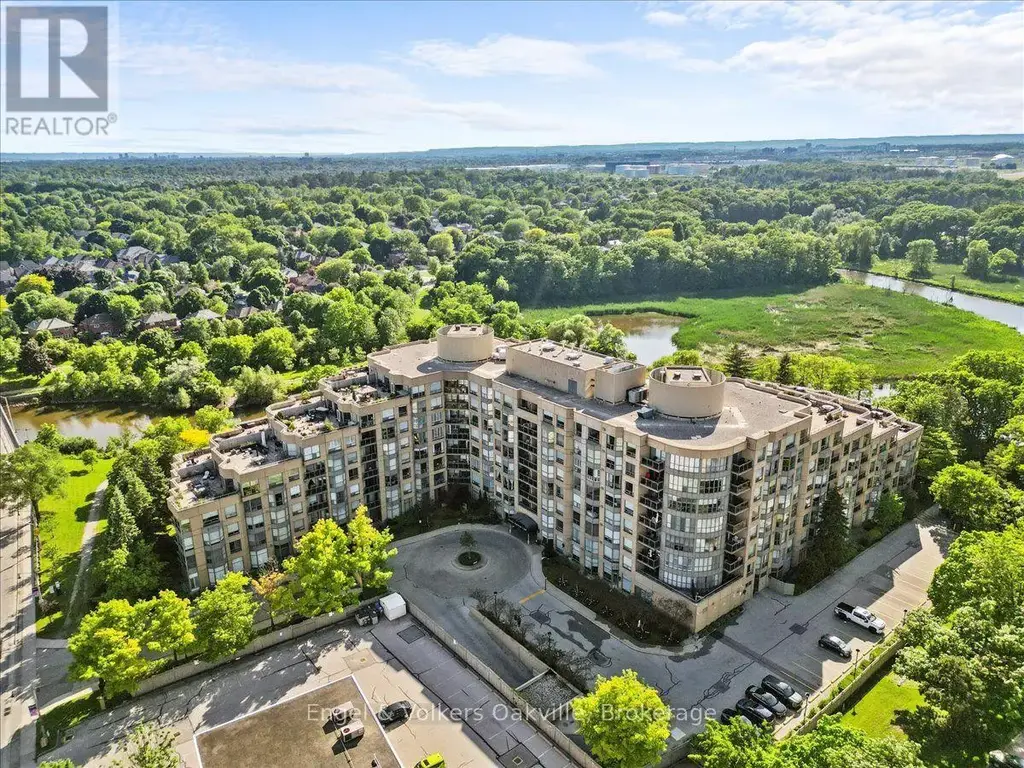 511 - 2511 Lakeshore Road W, Oakville (BR Bronte)
