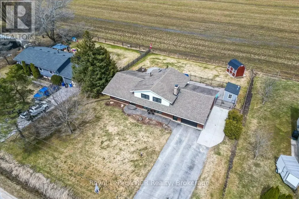 883 30th Street W, Georgian Bluffs