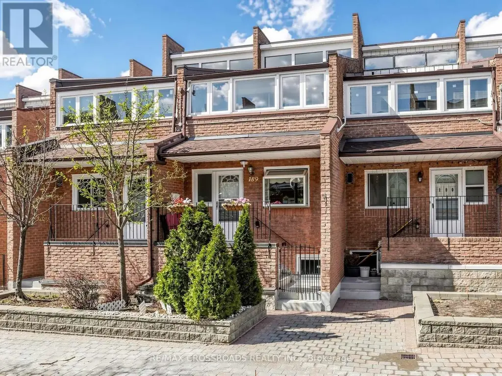189 - 50 Scarborough Golf Club Road, Toronto (Scarborough Village)