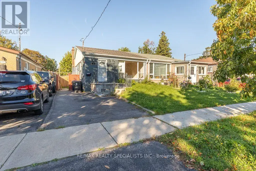 17 Huddleston Court, Toronto (Clairlea-Birchmount)