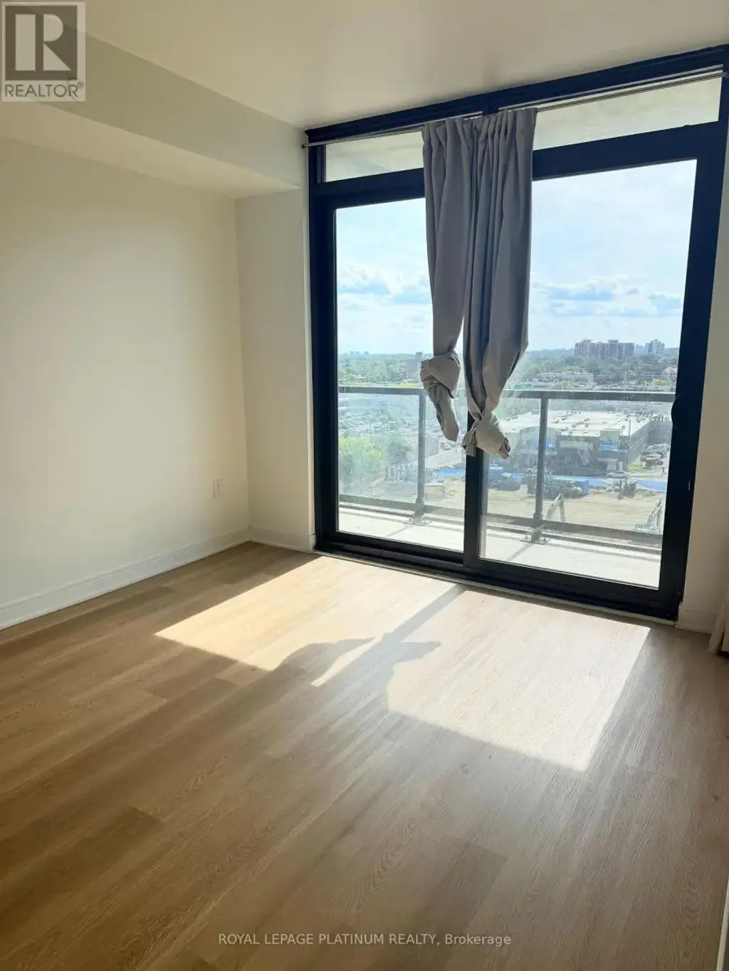 819 - 86 Dundas Street E, Mississauga (Cooksville)
