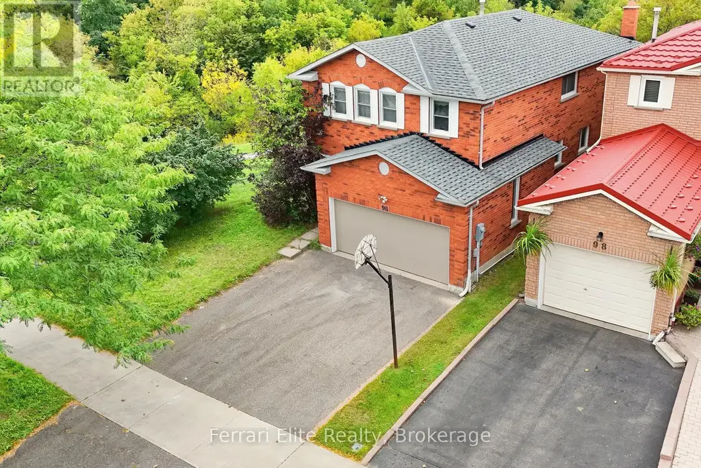 96 Mammoth Hall Trail, Toronto (Malvern)