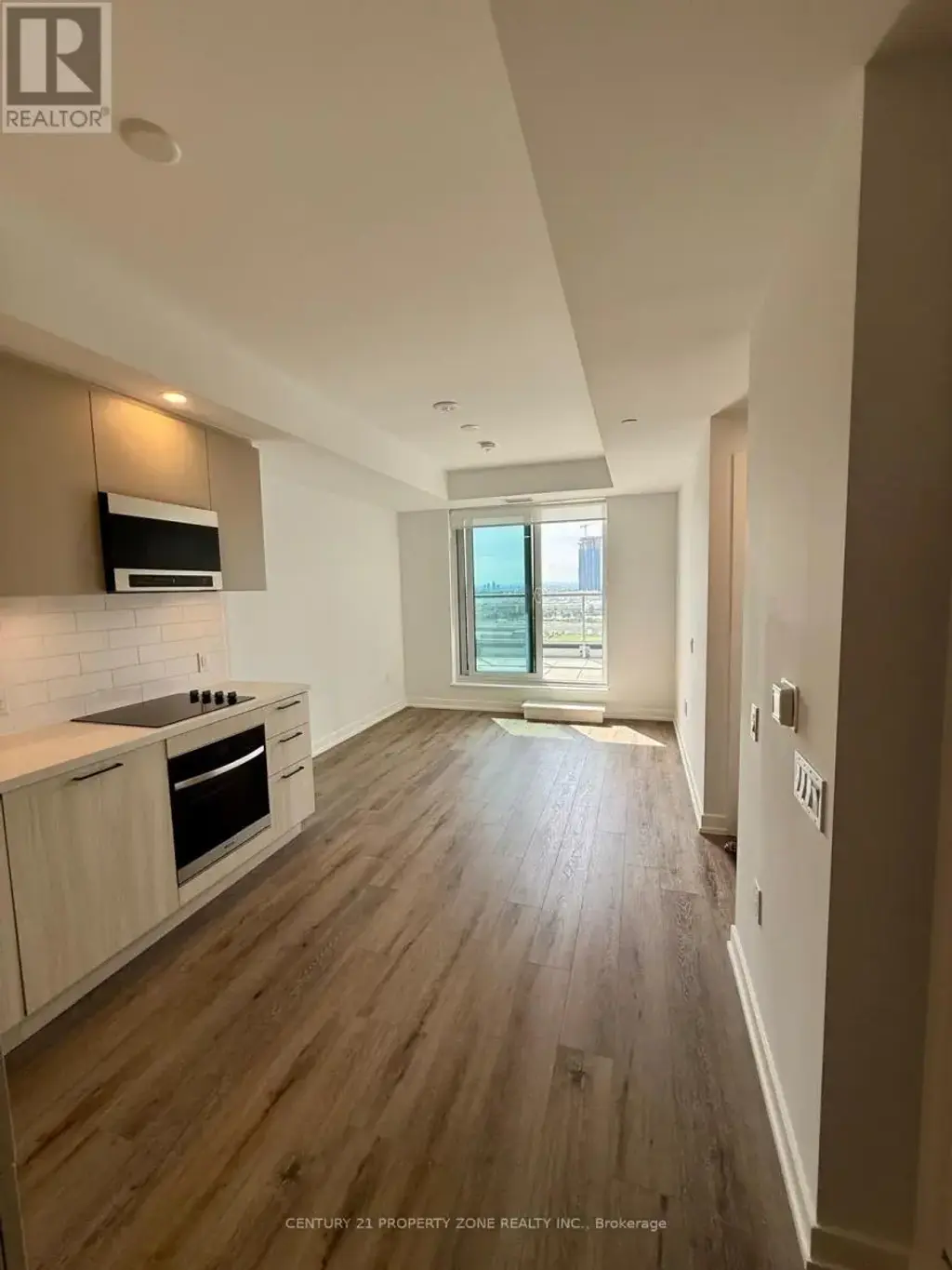 904 - 21 Meadowdale Road, Vaughan (Vaughan Corporate Centre)