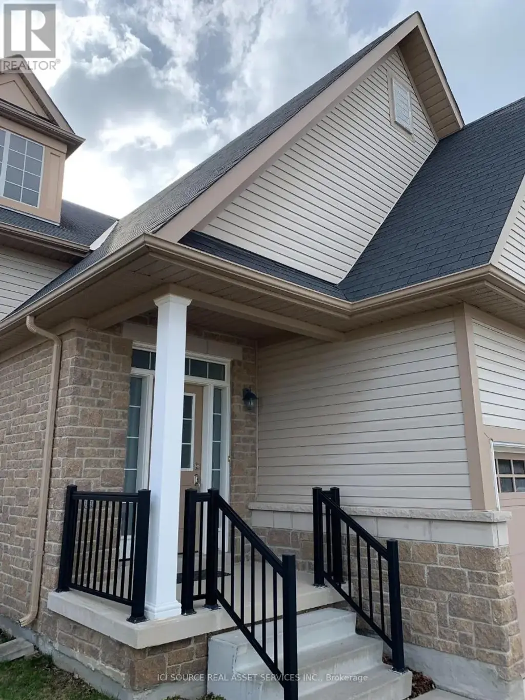 12 Grand Poplar Lane, Wasaga Beach