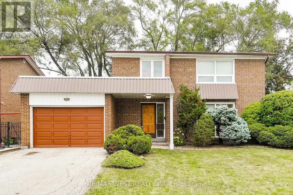 16 Opal Court, Toronto (Mount Olive-Silverstone-Jamestown)