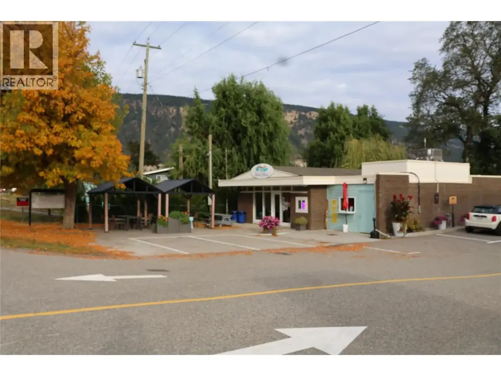 15720 Oyama Road, Lake Country