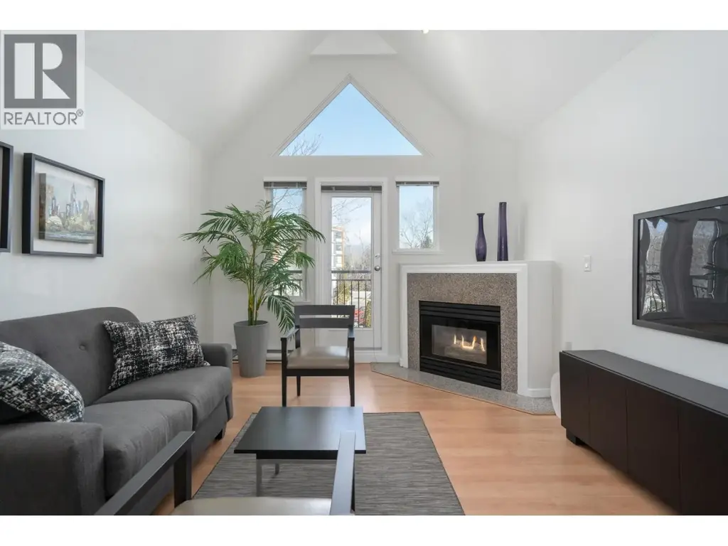 301 1928 E 11th Avenue, Vancouver