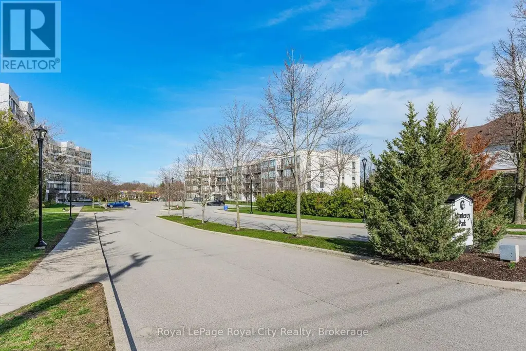 402 - 105 Bagot Street, Guelph (Junction/Onward Willow)