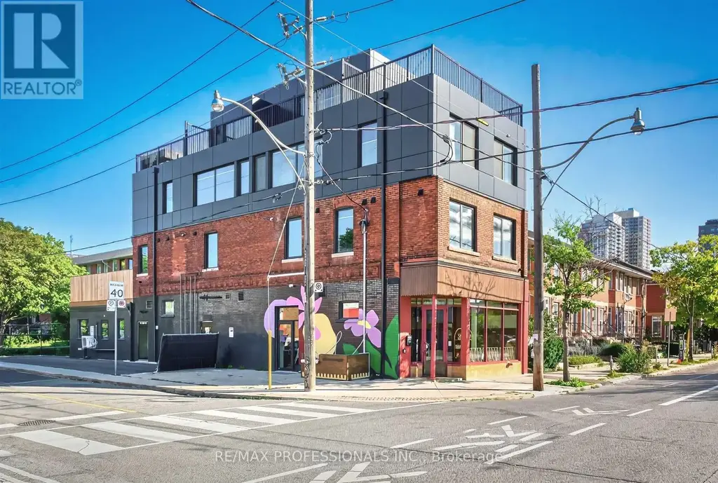 202 - 393 Perth Avenue, Toronto (Dovercourt-Wallace Emerson-Junction)