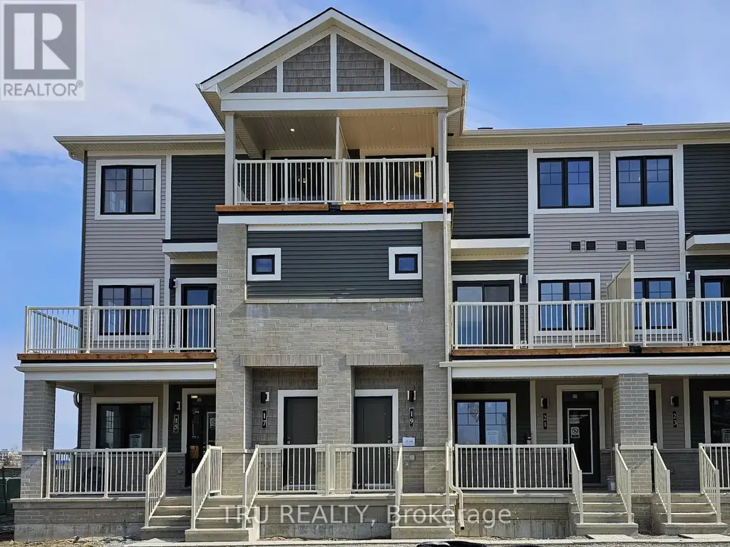 19 Pyrite Private, Ottawa