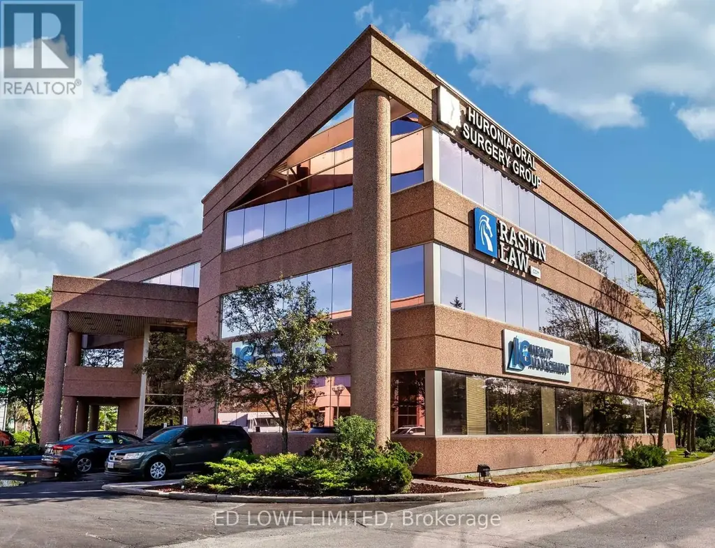 205 - 128 Wellington Street W, Barrie (Queen's Park)