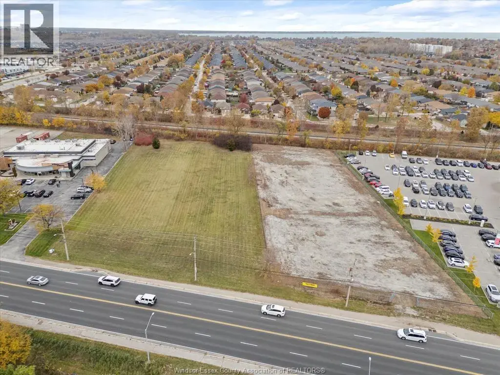 10982 Tecumseh Road East, Windsor