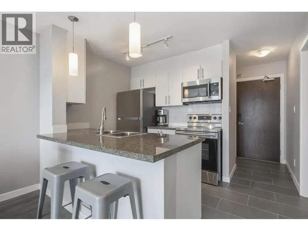 903 688 Abbott Street, Vancouver