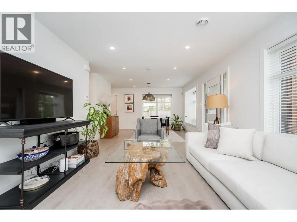 970 Rochester Avenue, Coquitlam
