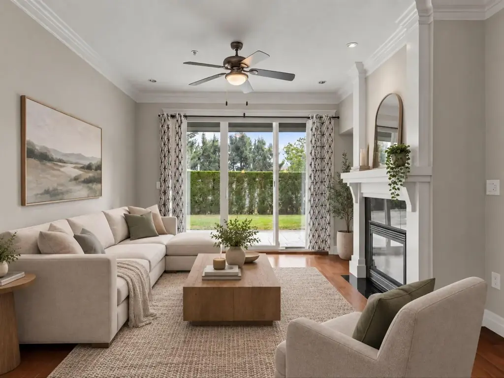 103c 45595 Tamihi Way, Garrison Crossing, Chilliwack