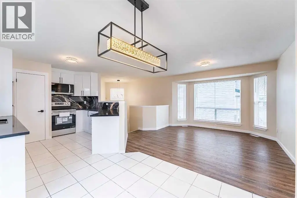 206 Saratoga Close Ne, Calgary
