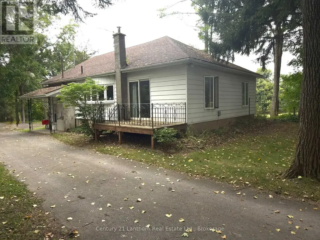 472 County Rd 10 Road W, Prince Edward County (Hallowell Ward)