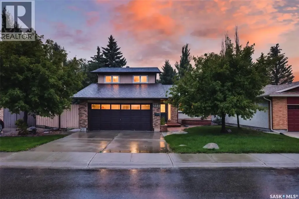 3643 White Bay, Regina