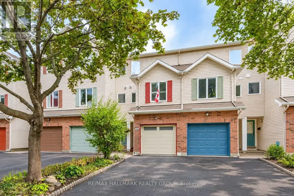 15 Provender Avenue, Ottawa