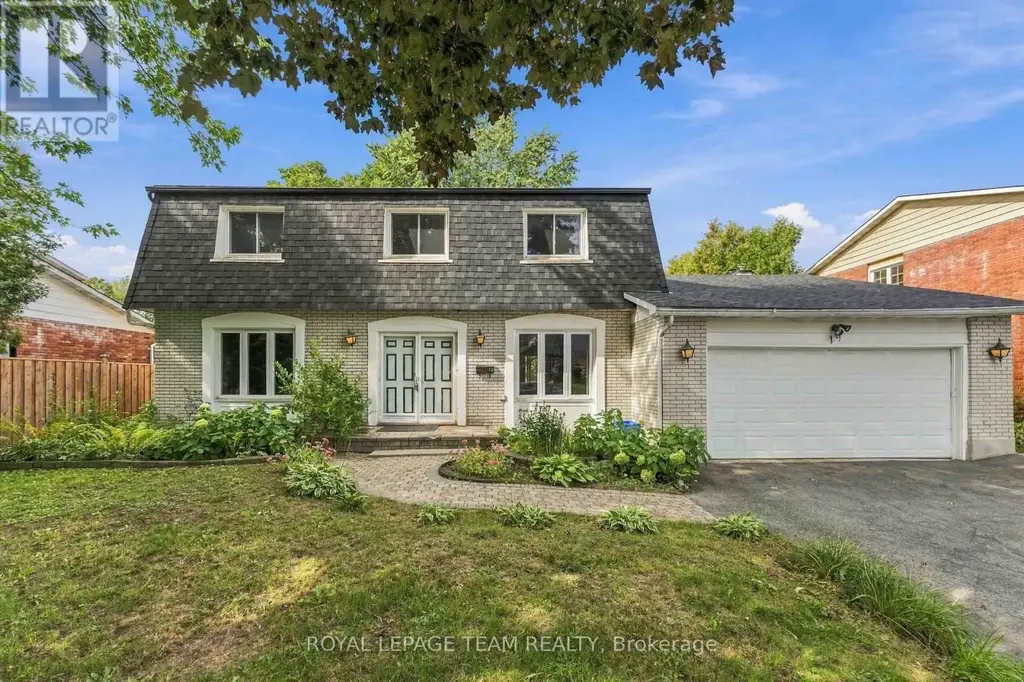 19 Amberwood Crescent, Ottawa