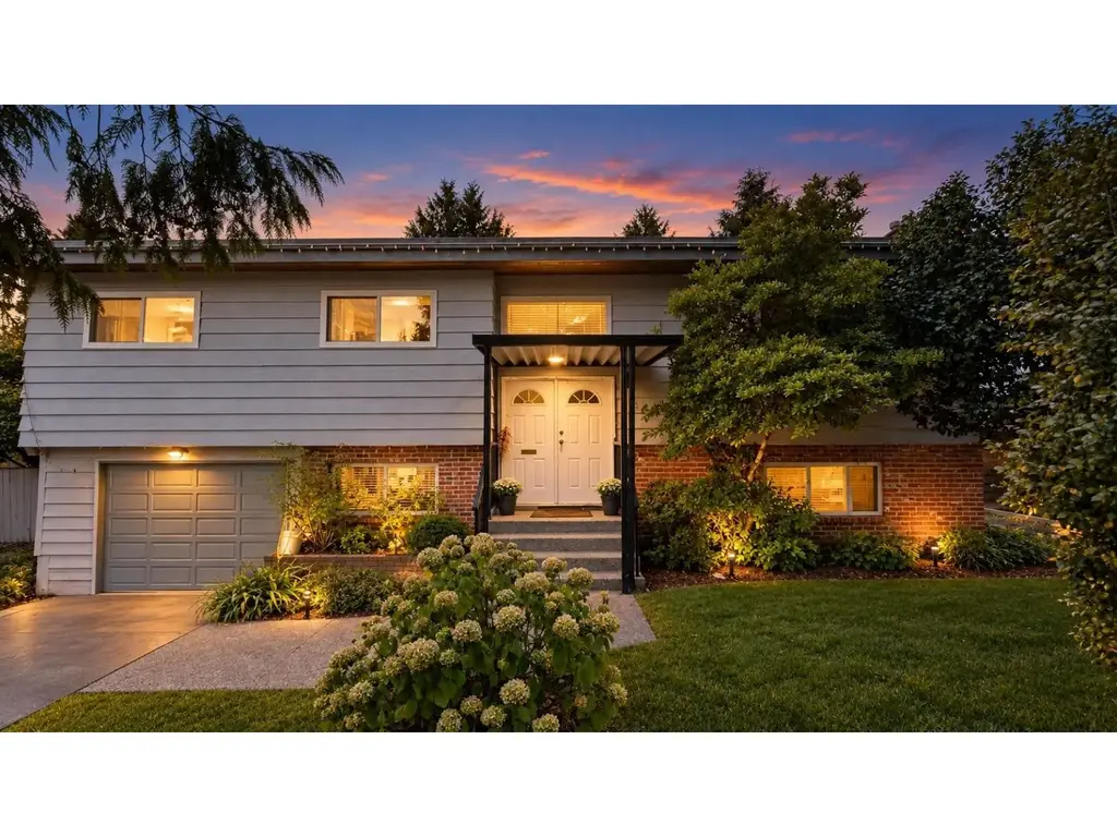 11443 75 Avenue, Delta