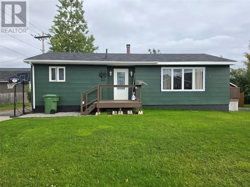 900 Bartlett Drive, Labrador City