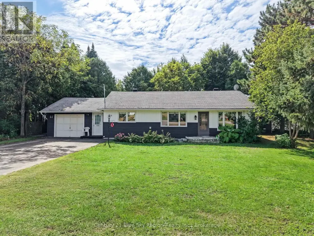 608 Drive-in Road, West Nipissing (Sturgeon Falls)
