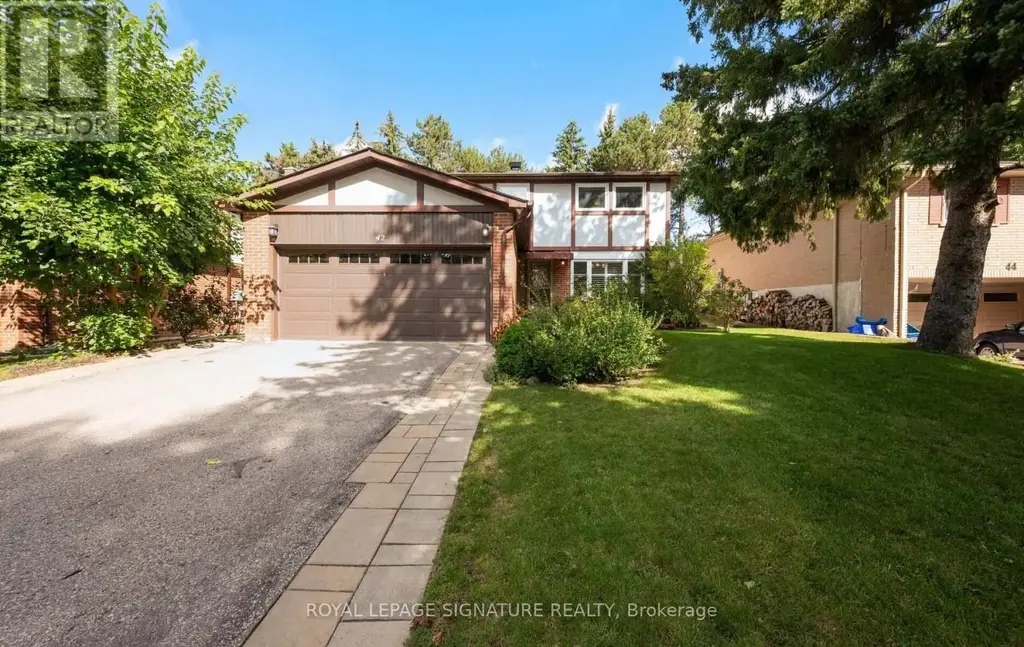 42 Shieldmark Crescent, Markham (Royal Orchard)