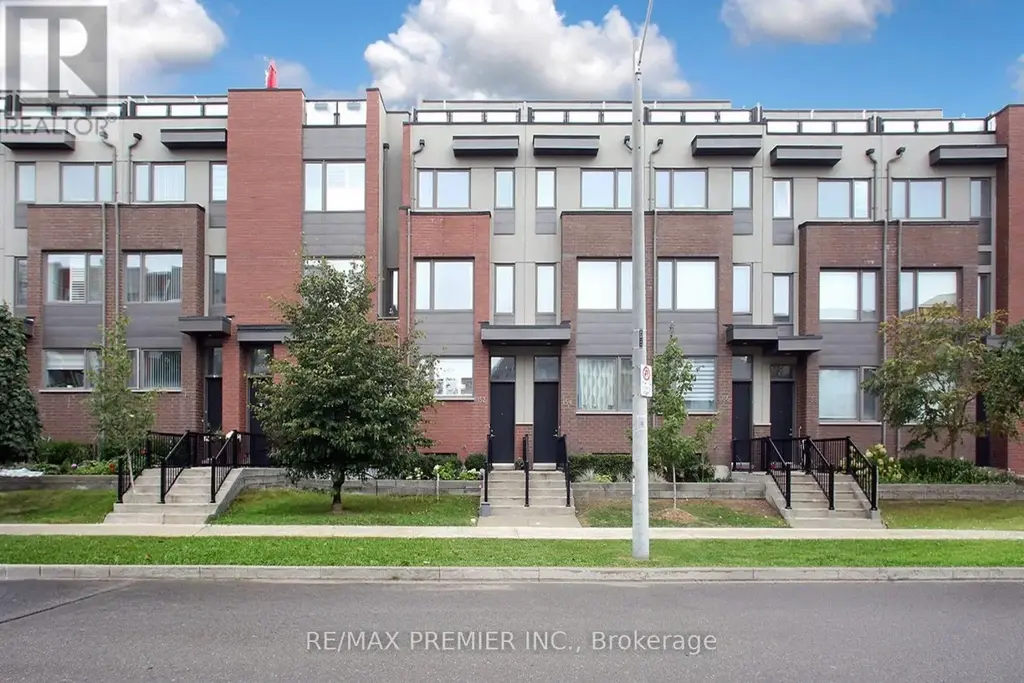 152 Frederick Tisdale Drive, Toronto (Downsview-Roding-CFB)