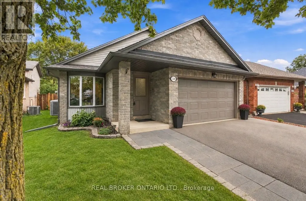 1249 Thorpe Road, Burlington (Brant)