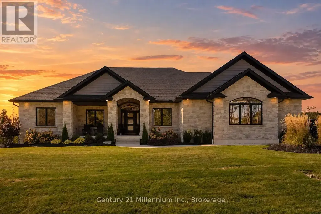 150 Louise Creek Crescent, West Grey