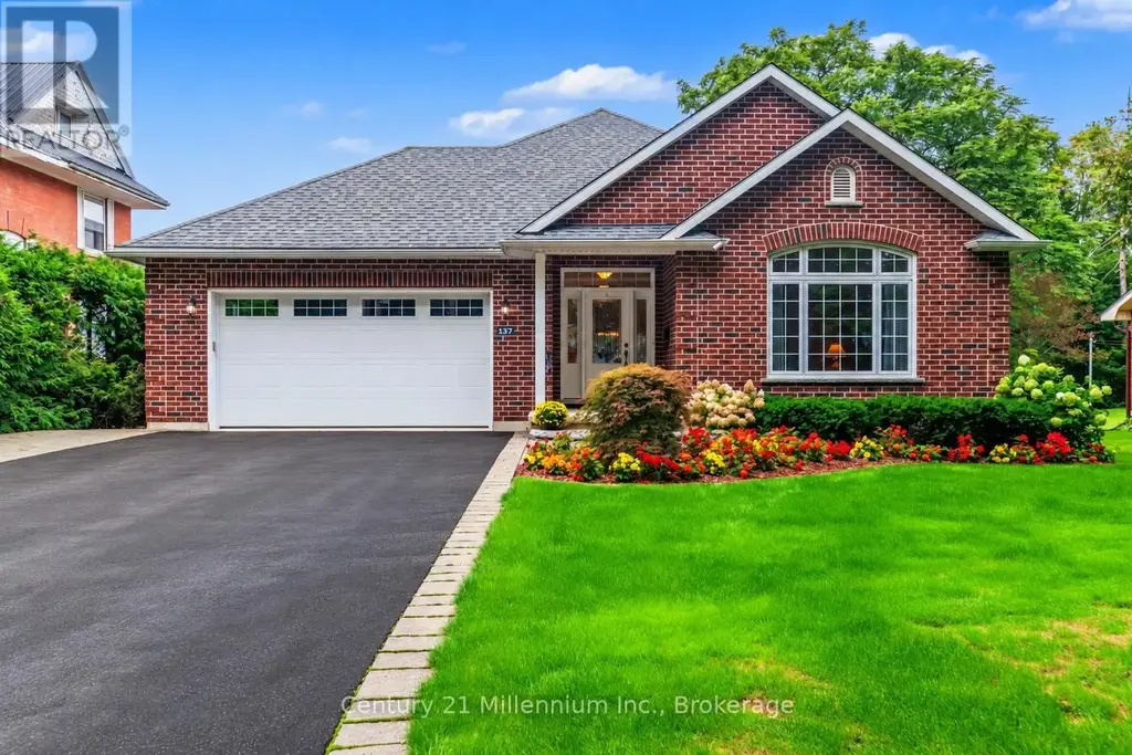 137 Mark Street W, Grey Highlands