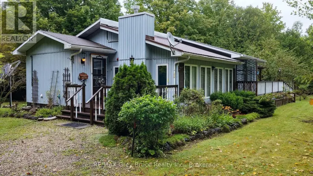 255263 1 Concession, Chatsworth