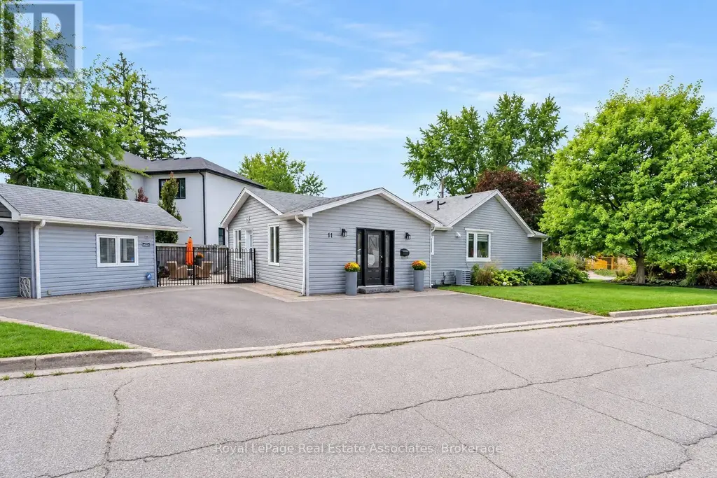 11 Churchill Crescent, Halton Hills (Georgetown)