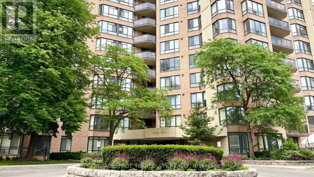 211 - 20 Cherrytree Drive, Brampton (Fletcher's Creek South)