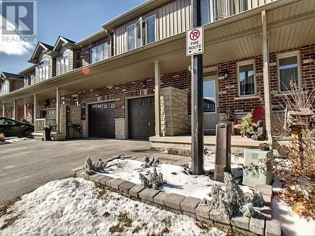 22 - 380 Lake Street, Grimsby (Grimsby Beach)
