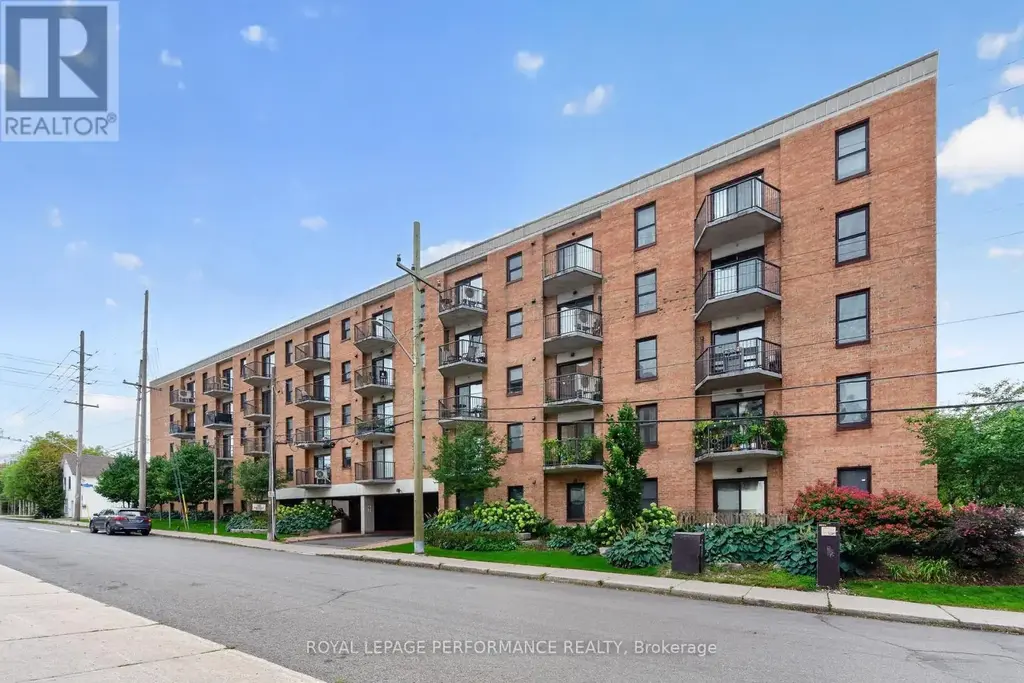 407 - 50 Burnside Avenue, Ottawa