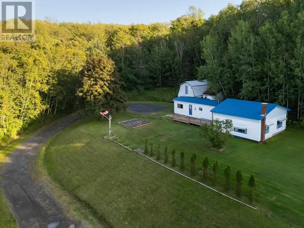 732 Highway 1, Deep Brook