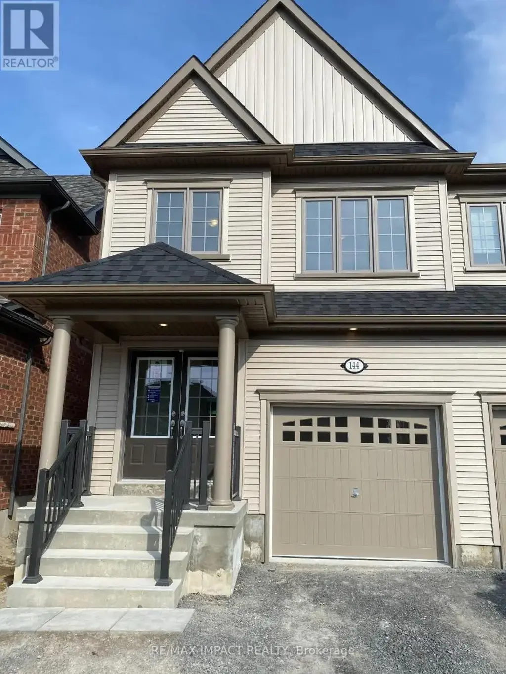 144 Ice Palace Crescent, Oshawa (Windfields)